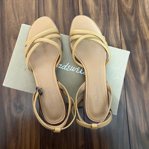 Nava Block Heel Sandal - Picture 2 of 5